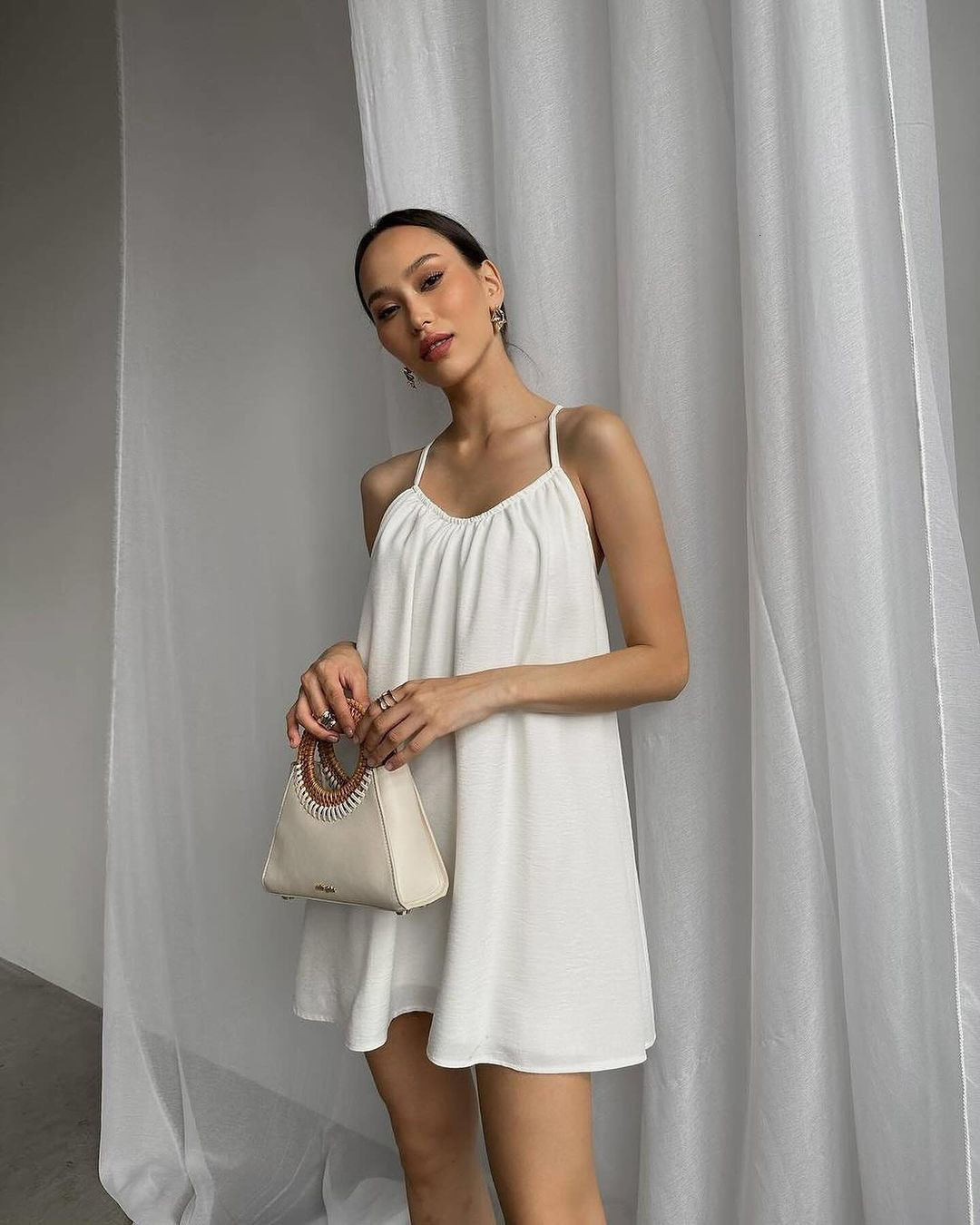 2025 New Beach Skirt Female Designer Women's Beach Leisure Backless Summer Short Strap Skirt