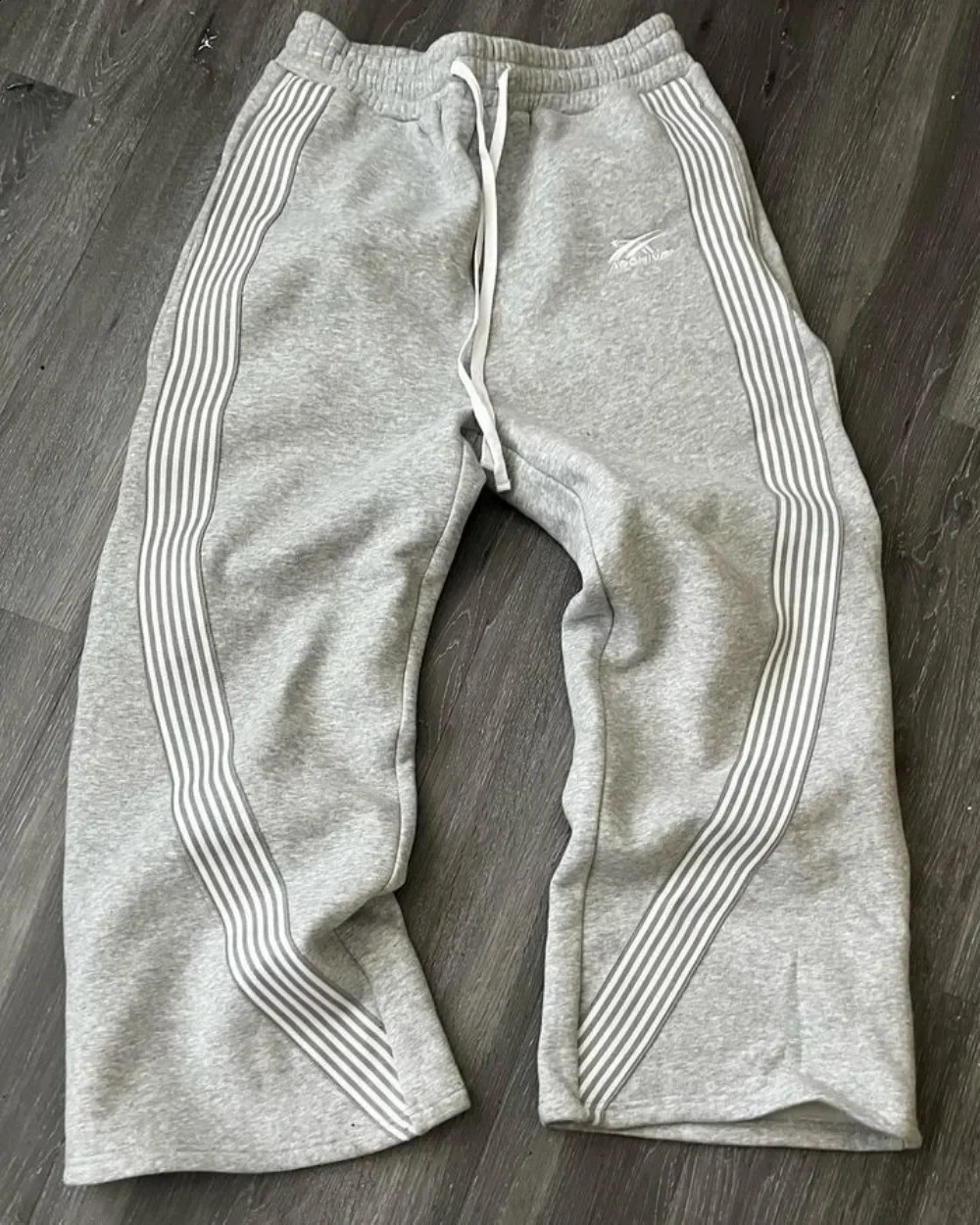 Y2k Street Harajuku Trendy Oversized Trousers Loose Casual Wide Leg Pants Women American Retro Striped Knitted Men 250122