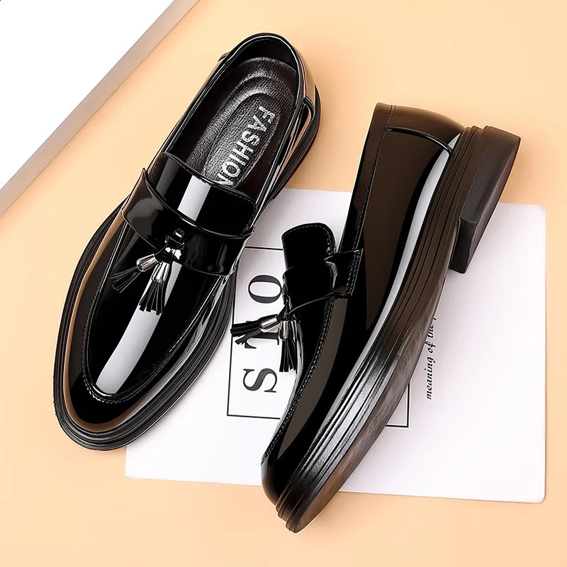 Mens Casual Business Leather Shoes Bright Black Wedding Banquet Dress Leather Shoes Large fashion Mens Shoes 38-48 250122