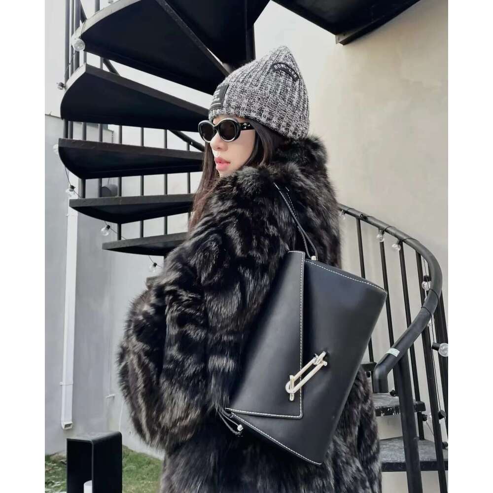 Fashion Medium Soft Box Black High-End Leather Niche Single Shoulder Crossbody Underarm Kite Bag
