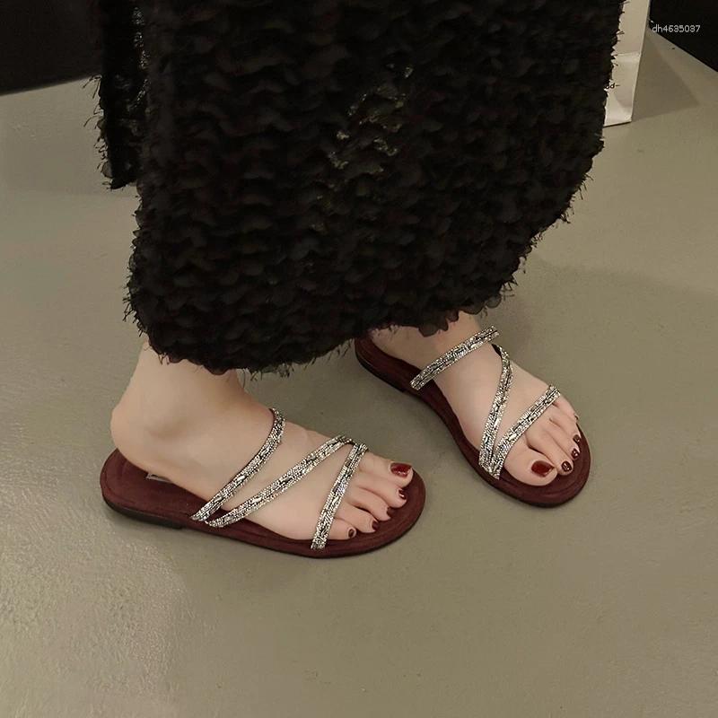 Sandals 2025 Summer Crystal Narrow Strap Gladiator Women's Low Heel Mujer35-40 Glitter Rhie Schoenen Women hurenlakeshoes hurenlakeshoes