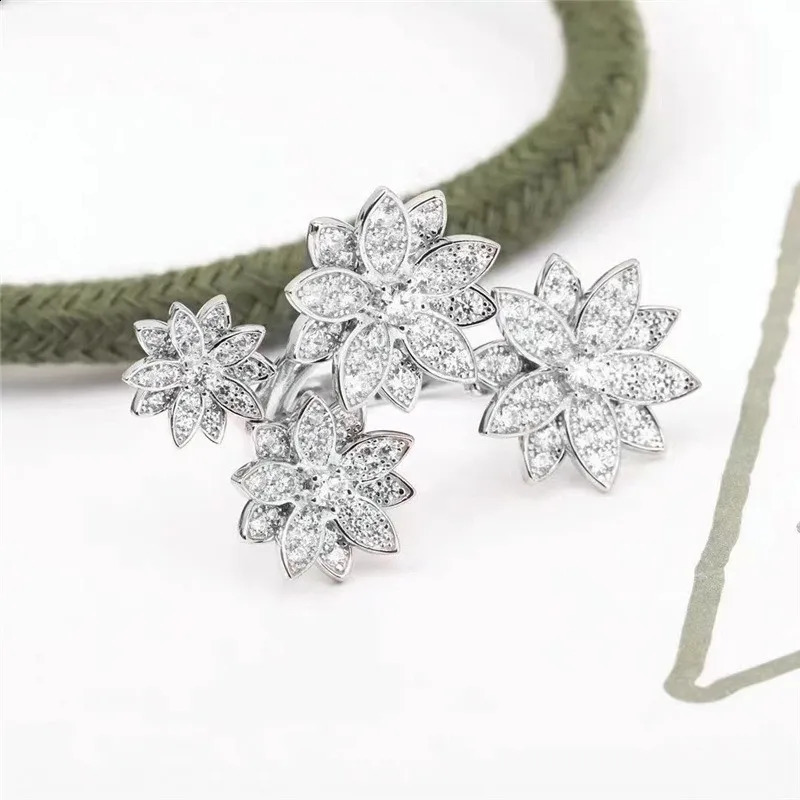 Splendid Statement Clear White CZ Flowers Cluster Open Rings for Dressy Up Jewelry 250121