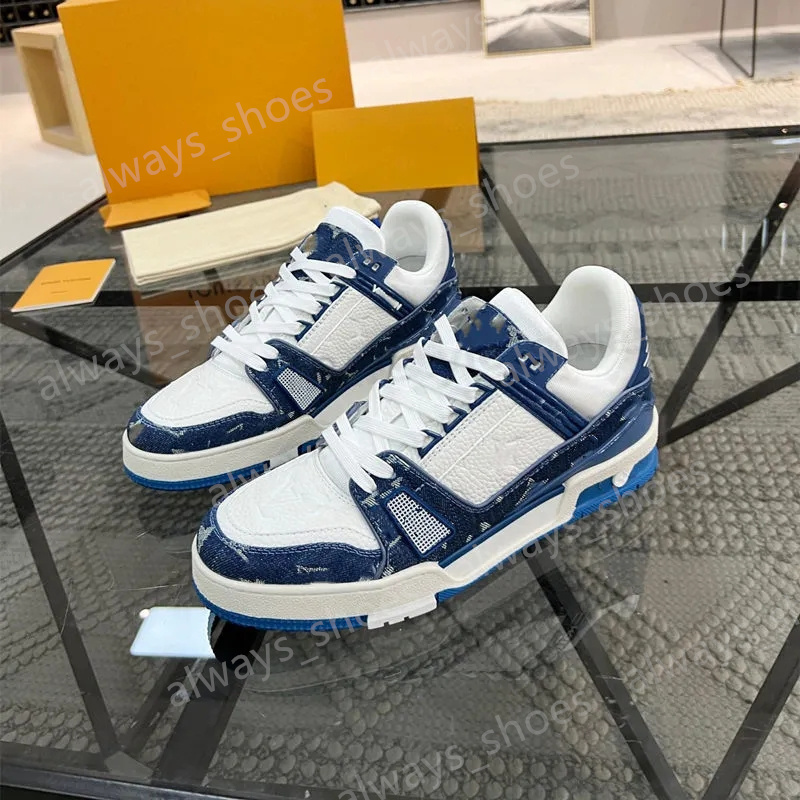 Luxury Embossed Des… - image