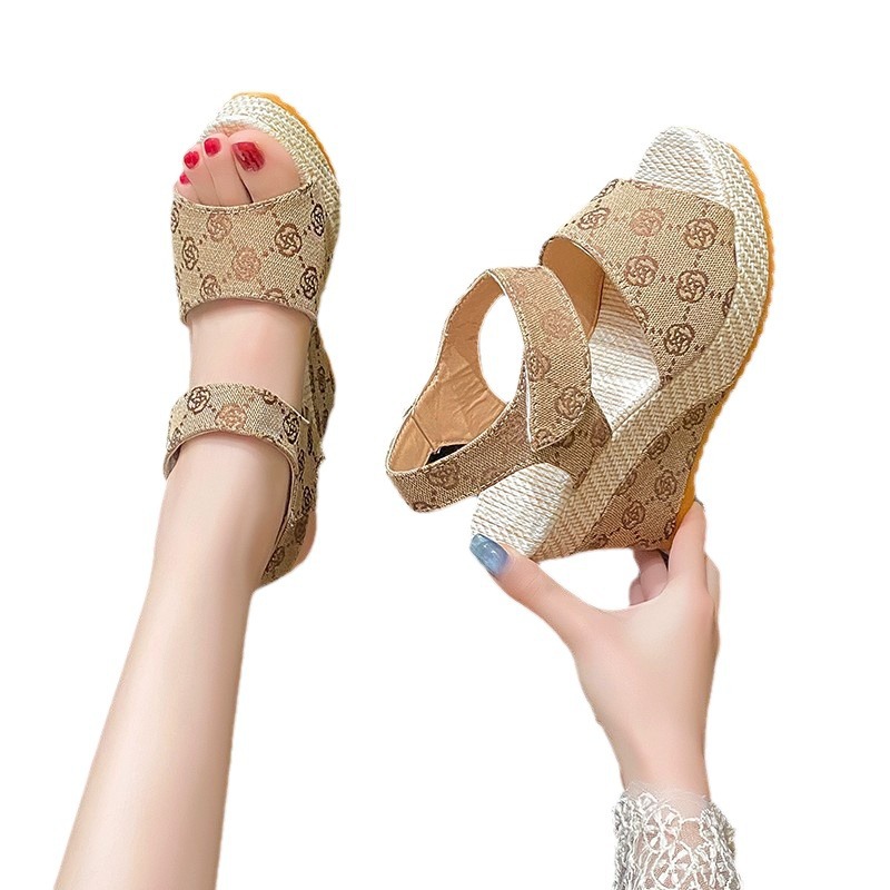 Manufacturers 2025 spring and summer fashion wedge sandals Korean version of gold powder mesh cloth magic high heels waterproof non-slip female sandal