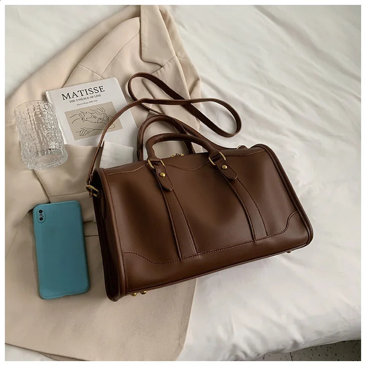 n Boston handbag for women big pu Leather female Shoulder Crossbody Bags Large Capacity Travel bag brown 250122