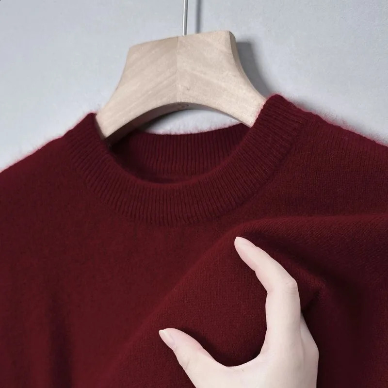 High Quality Woolen Sweater Mens 100 Pure Wool Thickened Warm Semiturtleneck Round Neck Winter Knit Base Pullover Top y250114