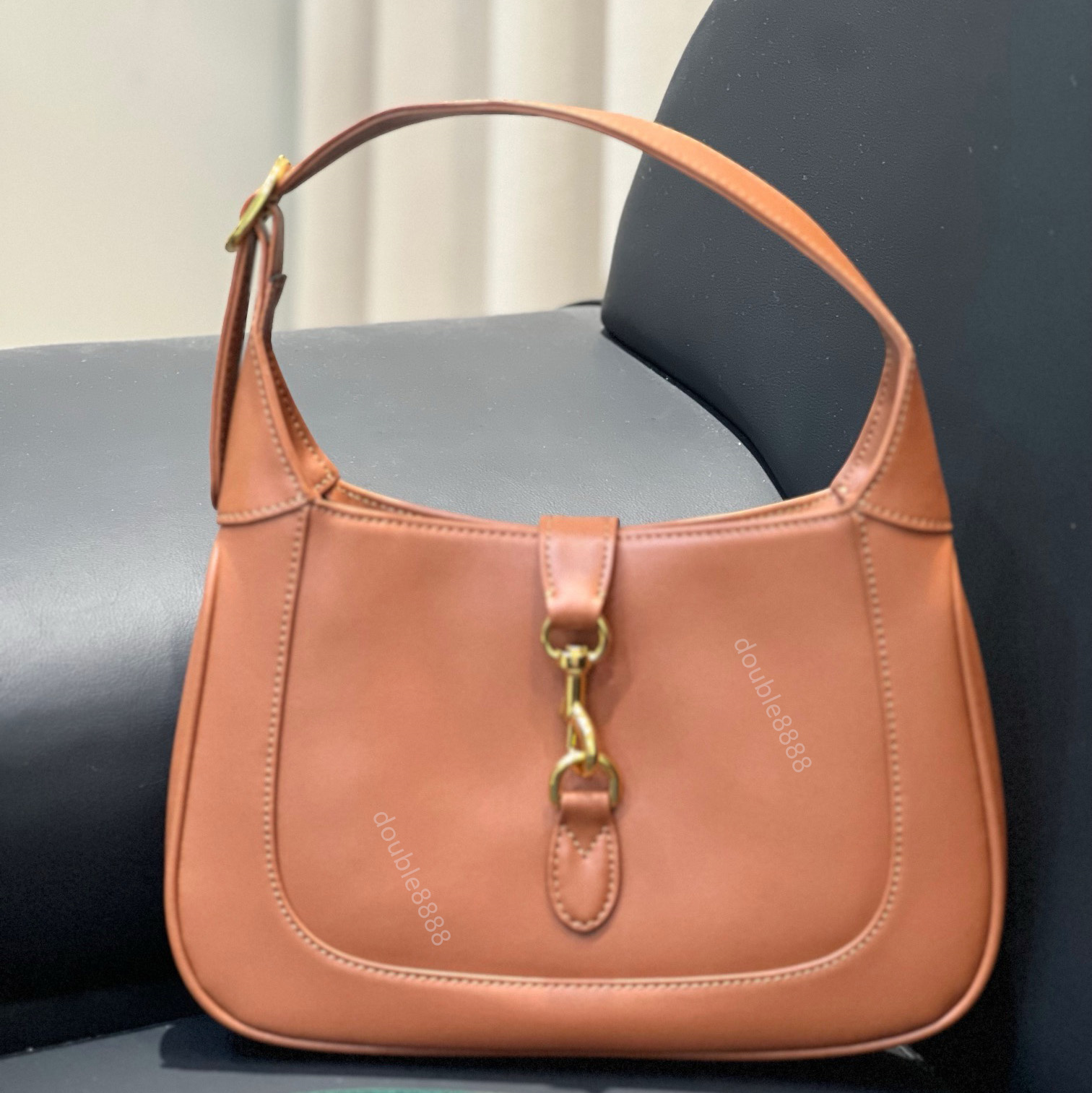 luxury Genuine Leather Evening Bags designer woman handbag high quality purse cross body saddle bag hobo bag lady Dinner bag Commuter Bag sling bag messenger bag