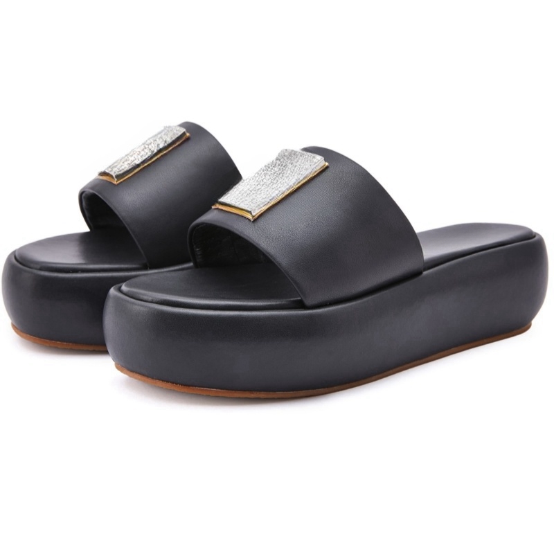 Rhinestone Logo Thick - Sole Slippers Anti slip Slippers Versatile for Both Indoor and Outdoor Wear