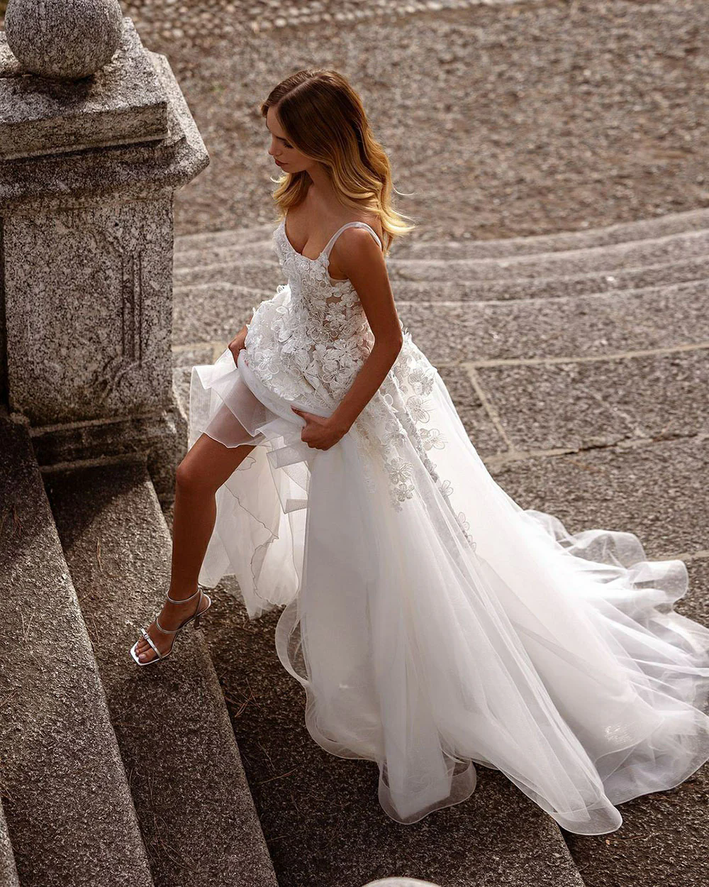 Luxury Floral Wedding Dresses Off The Shoulder Appliques Lace Women Bridal Gowns Country Beach Garden Brides Dress Vestios Novias Robe De Mariage Deta