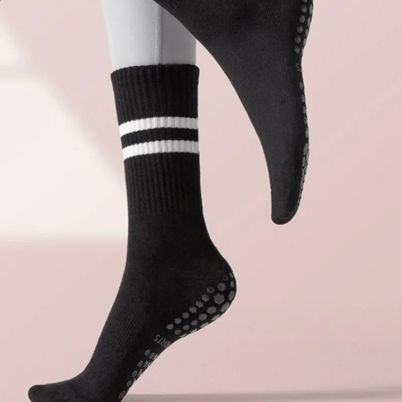 4 pairs of yoga socks medium length socks pure cotton anti slip silicone indoor fitness pilates womens sports socks wholesal 250121
