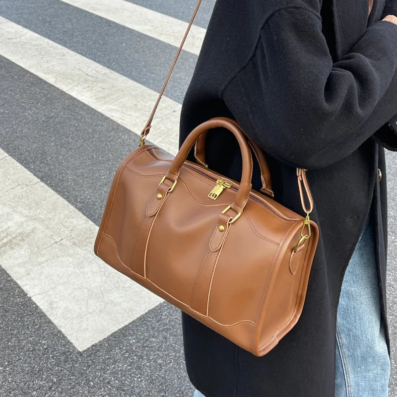 n Boston handbag for women big pu Leather female Shoulder Crossbody Bags Large Capacity Travel bag brown 250122