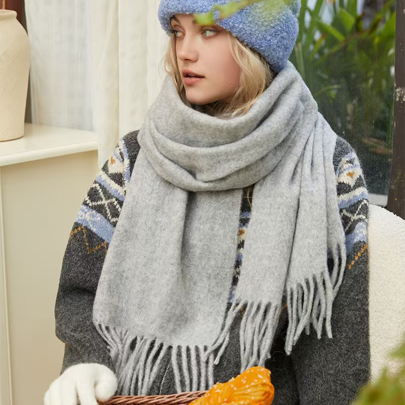 T127 new winter high-grade pure color clip flower wool scarf female winter Korean style comfortable warm scarf neck