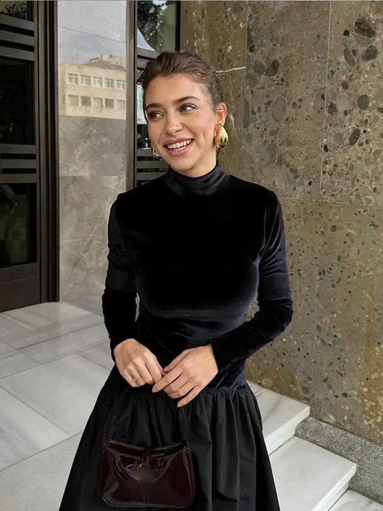Elegant Women Black Velvet Long Sleeve Pleated Hem Robes Fashion Half High Collar Slim Fit Maxi Dress 2025 Lady Chic Party Gowns 250122