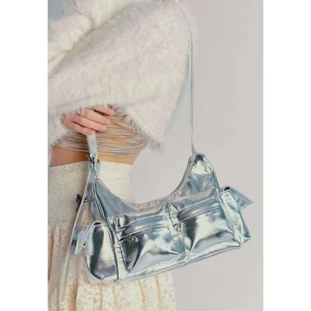 SAMO ONDOH Saddle Bag, Samoondoh, Song Yuqi, Kim Chae-Won, Choi Kang-Kyu, Same Brand As Korean Stars