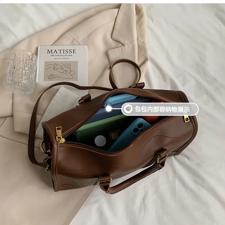 n Boston handbag for women big pu Leather female Shoulder Crossbody Bags Large Capacity Travel bag brown 250122