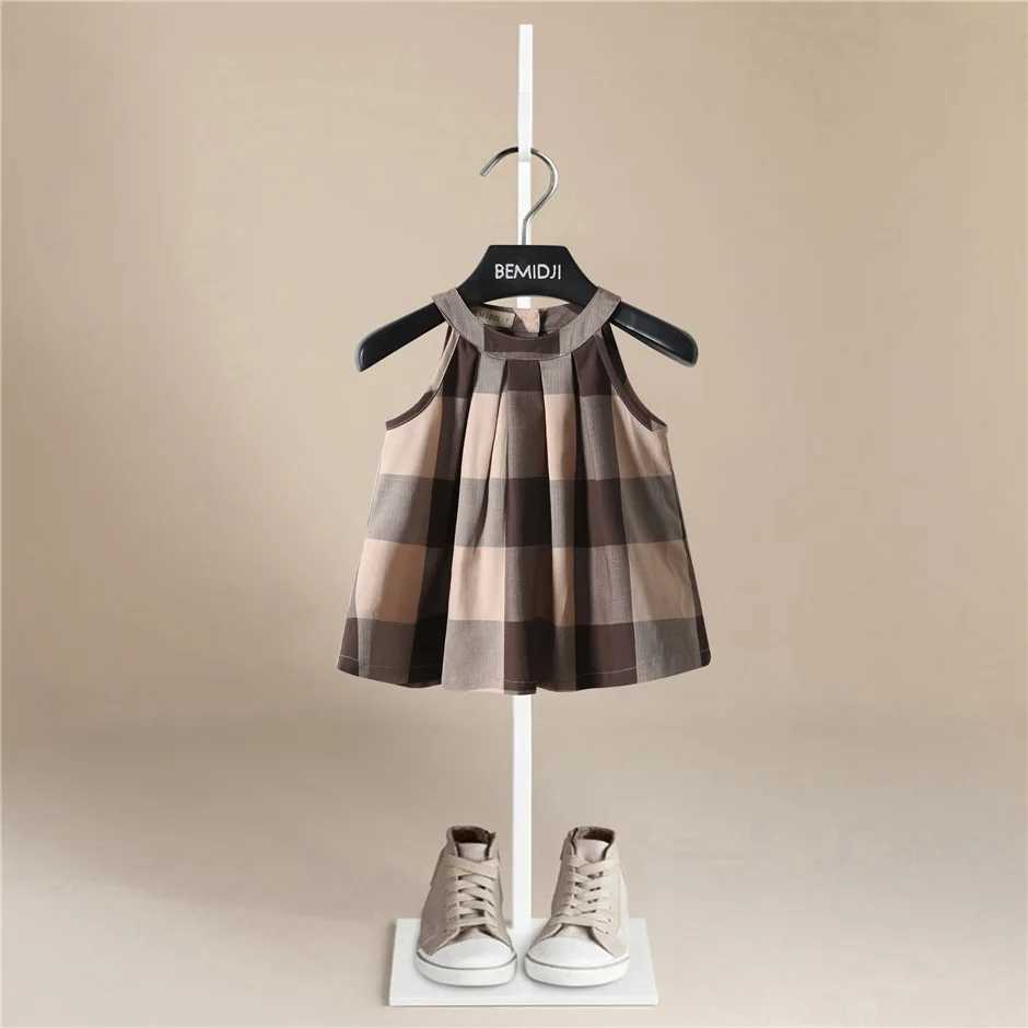 New Casual Baby Girls Summer Dresses Kids Sleless Cute Striped English Style Fashion O-neck A-line Princess Dresses for Girls Y250206