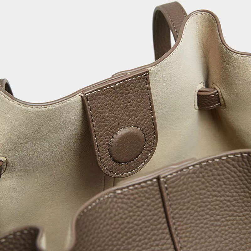 Head Layer Cowhide Large Capacity Tote Genuine Leather Women's Fashionable Bat Versatile Commuting Bag, Handbag