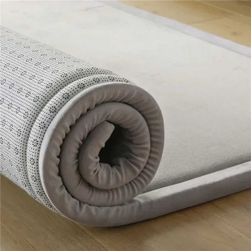 1PC Tatami Coral Velvet Carpet Living Room Bedroom Window Bed Rugs Baby Play Mat Children Room Carpet 2/3cm Thick Customized Z250206