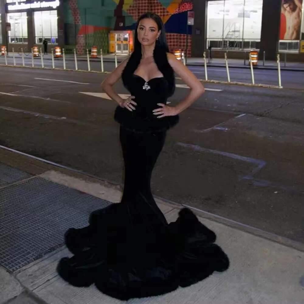 Only Seel Top Veet Prom Dresses Long Black Birthday Gowns With Featthers Peplum Mermaid Women Party Evening Dress