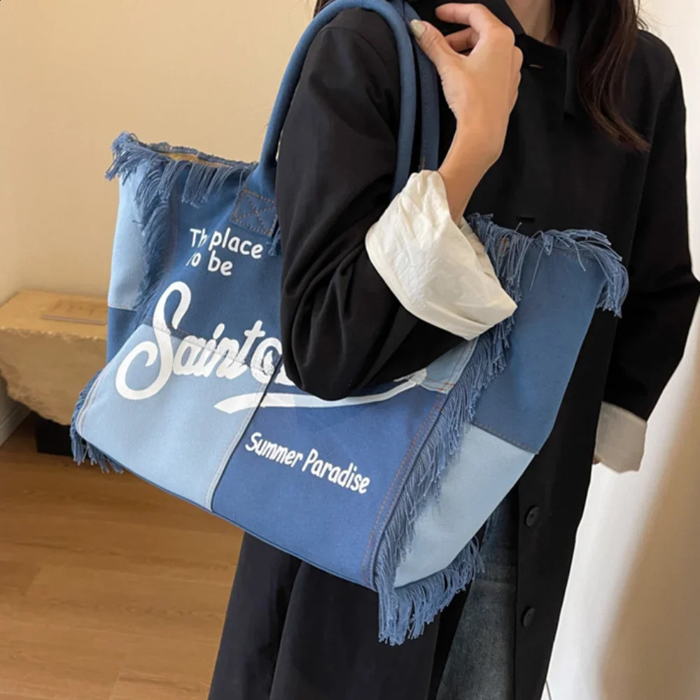 Korean Letters Tassel Canvas Bag Large Capacity Bag Simple Student To Single Shoulder Tote Bag Handbags for Women 2024 250206