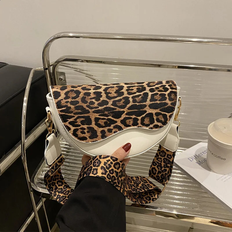 Wide Strap Leopard Print Crossbody Bags For Women Fashion Shoulder Bag For Daily Used Versatile Ladies Handbags 250206