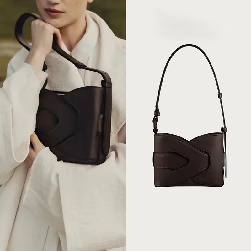 2025 Women's Fashion Woven Bucket New French Cowhide Geometric Shoulder Messenger Bag