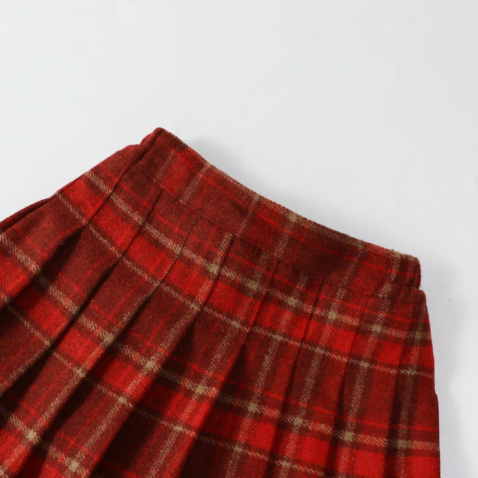 Girls Woolen Plaid Skirt Autumn Winter Thicken Warm A-line Short Skirt College Style Red Year Christmas Costume Kids Clothes 250206