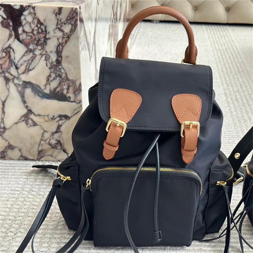 Designer Backpack Luxury backpacks Men and Women Travel Backpack Metal fittings Vintage Two-way handbag school bags for teenage girls