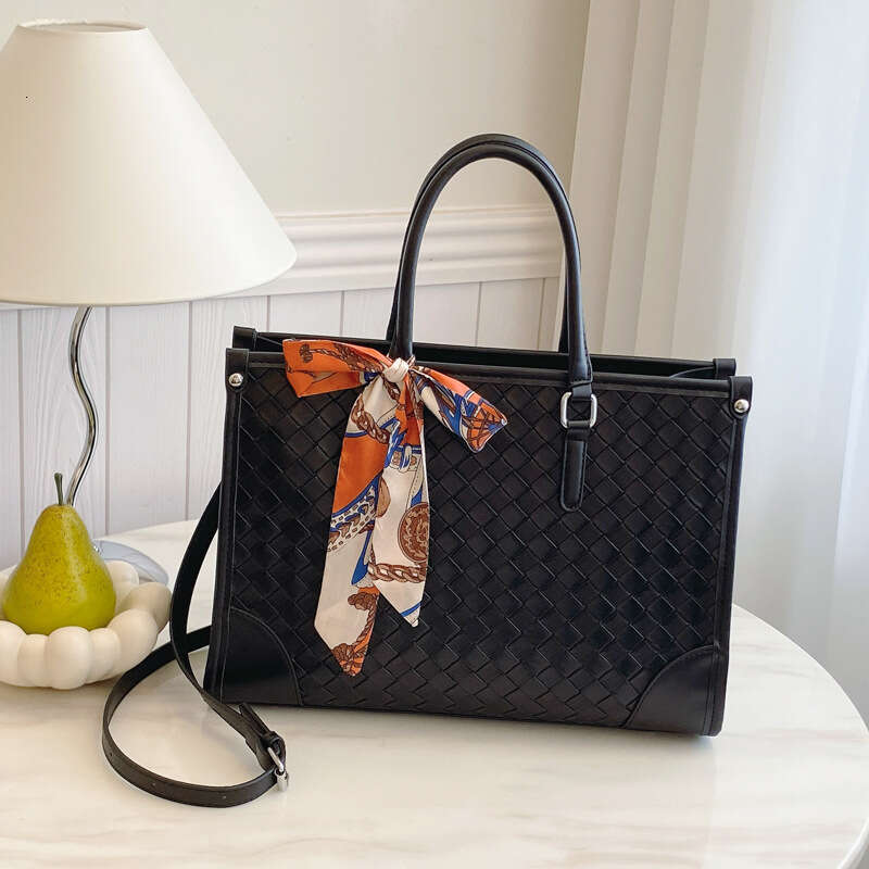 2025 Large capacity Square tote bags for women new shoulder bags high quality tote bags crossbody bag top handle bag handbag work tote