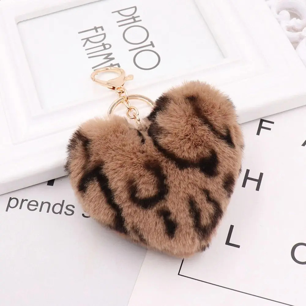 Fashion Multicolor Leopard Pattern Plush Fluffy Peach Heart Shape Pendant Keychain Cute Cartoon Key Chains Car Keyring 250107