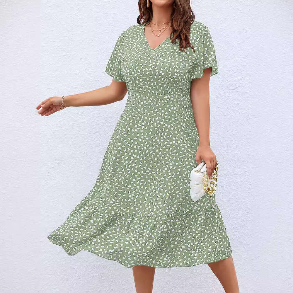Large size women's summer vintage V-neck European and American elegant socialite short sleeved dress 2025 new casual versatile fashion clothing