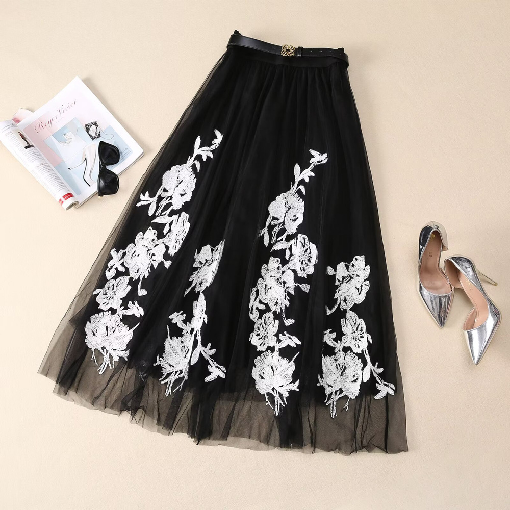 OC4135N8 Summer and Spring Daily Commuting Wool Knitted Sweater Round Neck Short Sleeve + Multicolored Mesh Embroidered Pattern Half Skirt Set Two Pie
