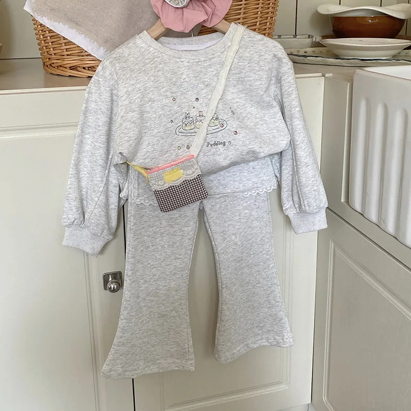 Girls Korean set spring simple cartoon hoodie with patchwork lace fart curtain skirt pants fashion childrens clothing 250117