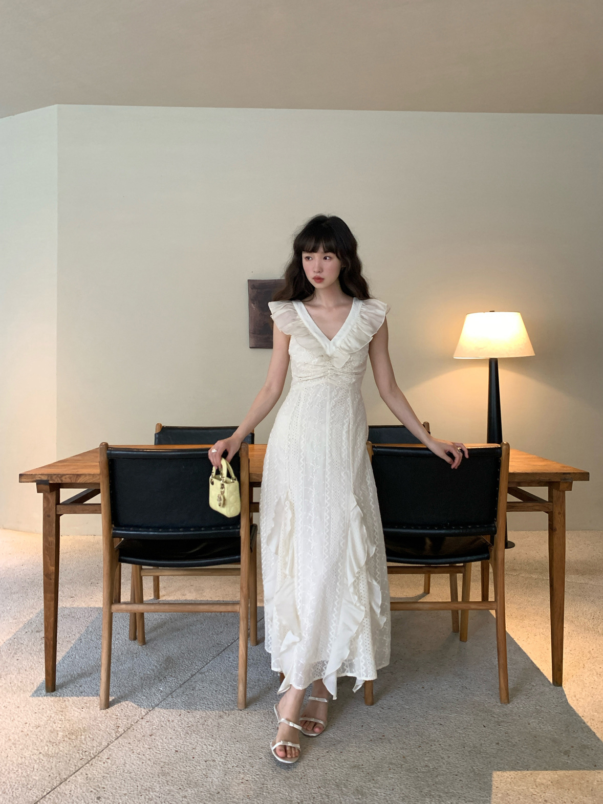 D2280 Interpretation of beauty 2024 summer French gentle fairy temperament v-neck lace dress female S0715