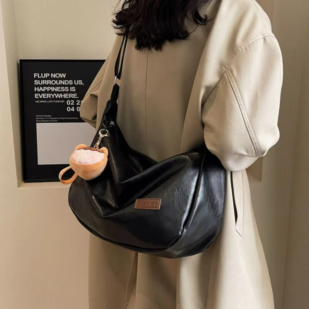 Underarm For Niche Women Fashionable Retro Dumpg Versatile Single Shoulder Crossbody Bag PU Japan and Korean Style