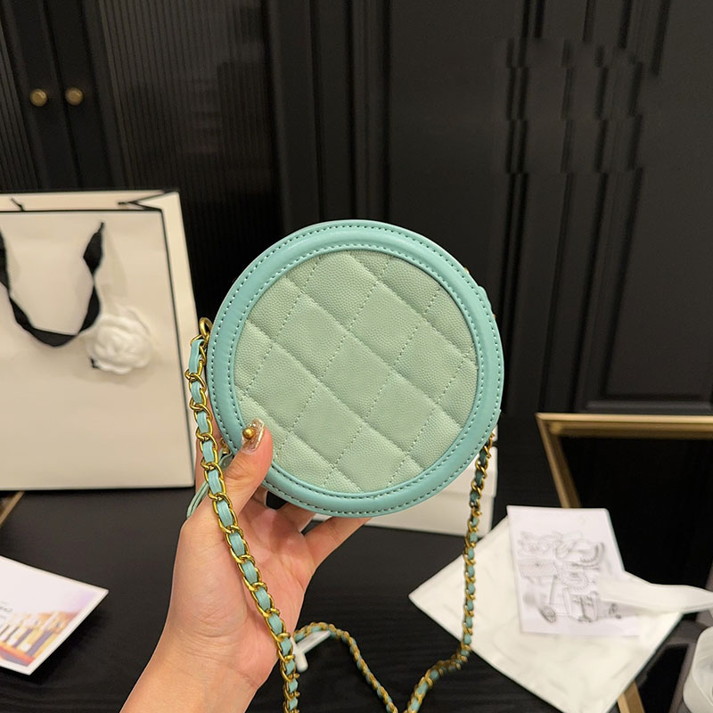 Women Mini Round Makeup Bag Appliques Letters Decoration 14cm Gold Zipper Caviar Leather Matelasse Chain Designer Cosmetic Case Purse CrossBody Bags Sacoche