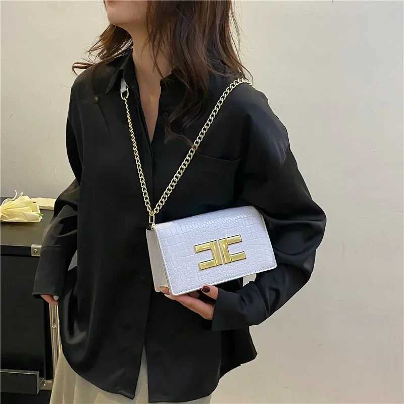 Luxury Designer Bags Wen Handbag Fi Simple Cmute Small Square Bag Vintage Alligator Pattern Flap Shoder Crossbody Bag Z250206