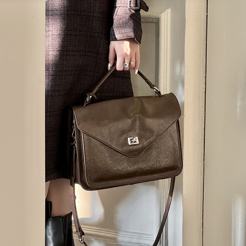 Bag Advanced Casual Mailman 2024 New Handbag For Women, Large Capacity, Fashionable And Simple Single Shoulder Crossbody Bag