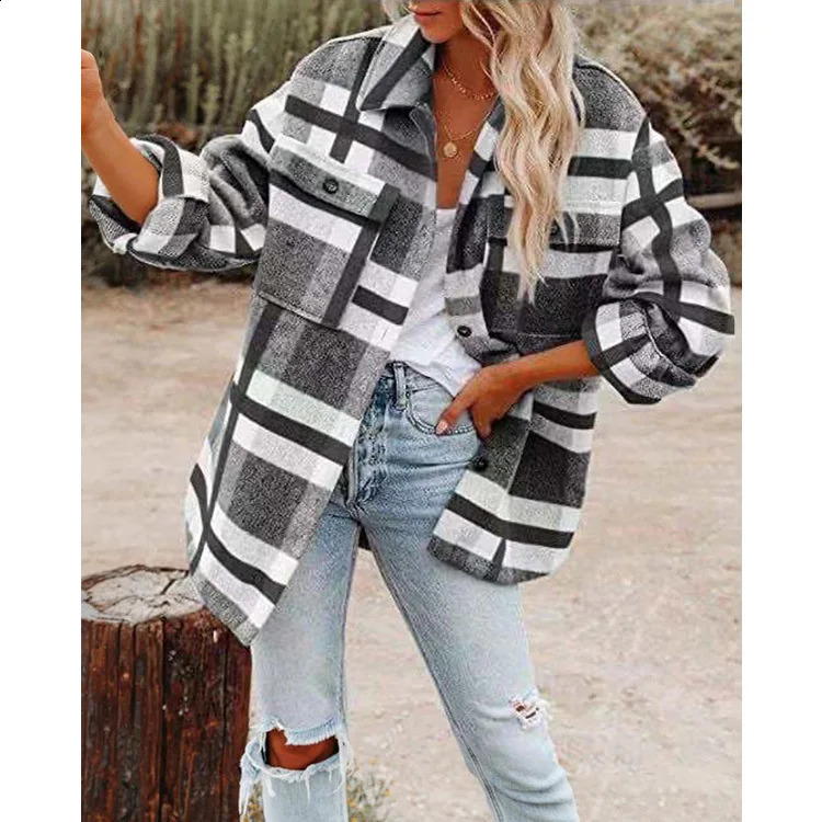 Womens Long Sleeved Lapel Loose Plaid Thick Woolen Coat 250109Z