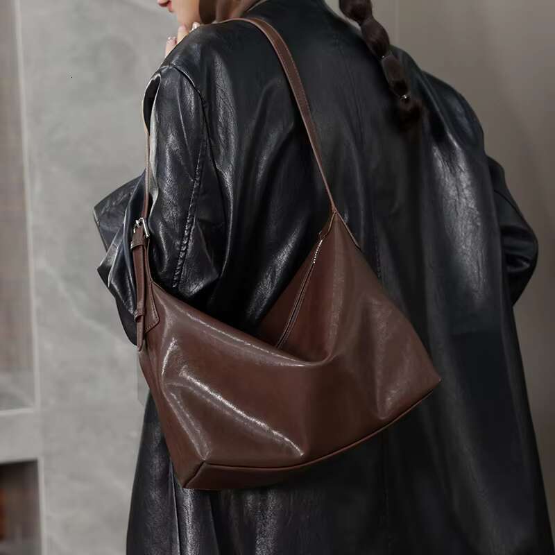 Women's Cowhide Genuine Leather Shoulder Bag Female Designer Retro Handbags Ladies Commuting Large Capacity Hobos Bags