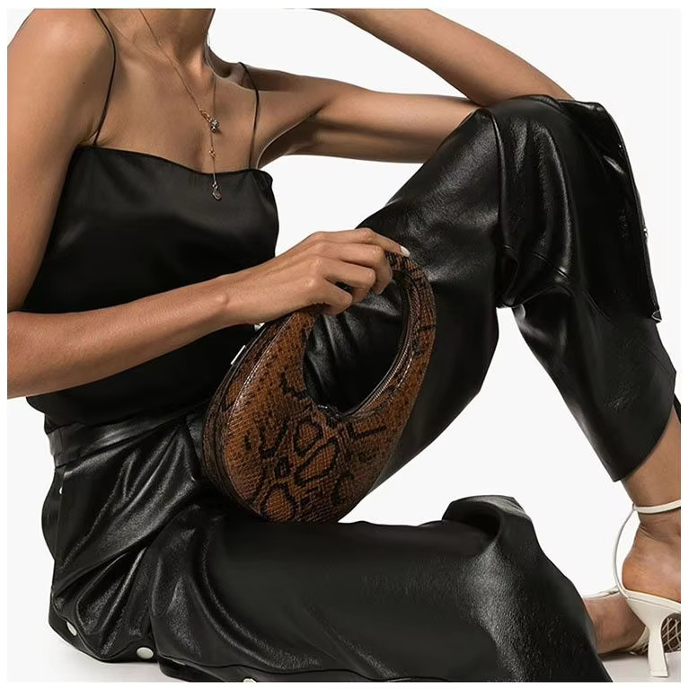 Sexy Crescent Oval Snake Pattern High Sense Brand Designer Handbag Personalized Fashion Women's Shoulder Bag