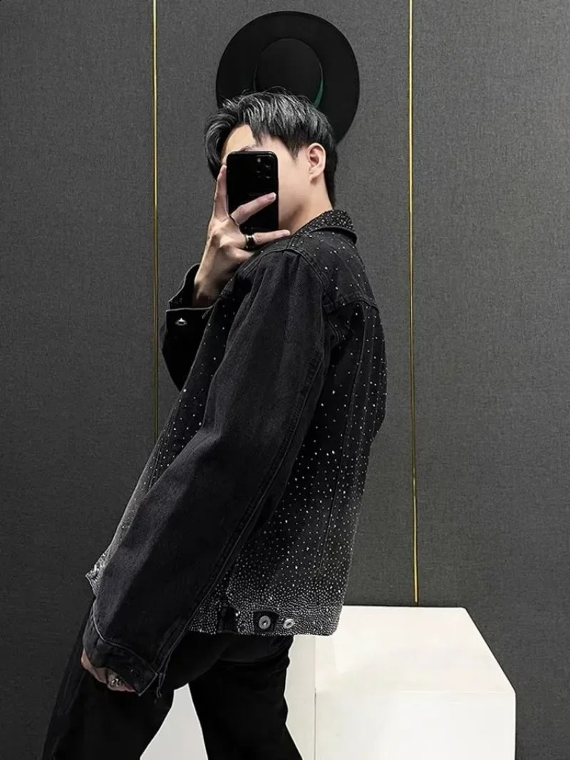 Mens Single-breasted Star-studded Diamond Denim Jacket Turn Down Collar Long Sleeves Versatile Loose Cowboy Jackets Tops 250206