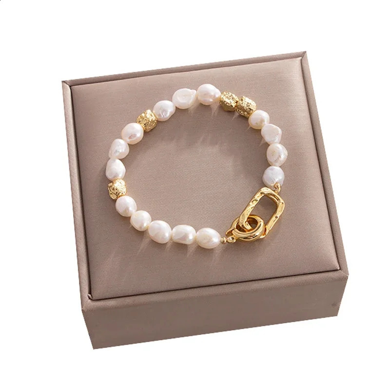 Natural Baroque Freshwater Pearl Bracelet Elegant Gold Color Charms Bangles for Women Personality Jewelry 250121