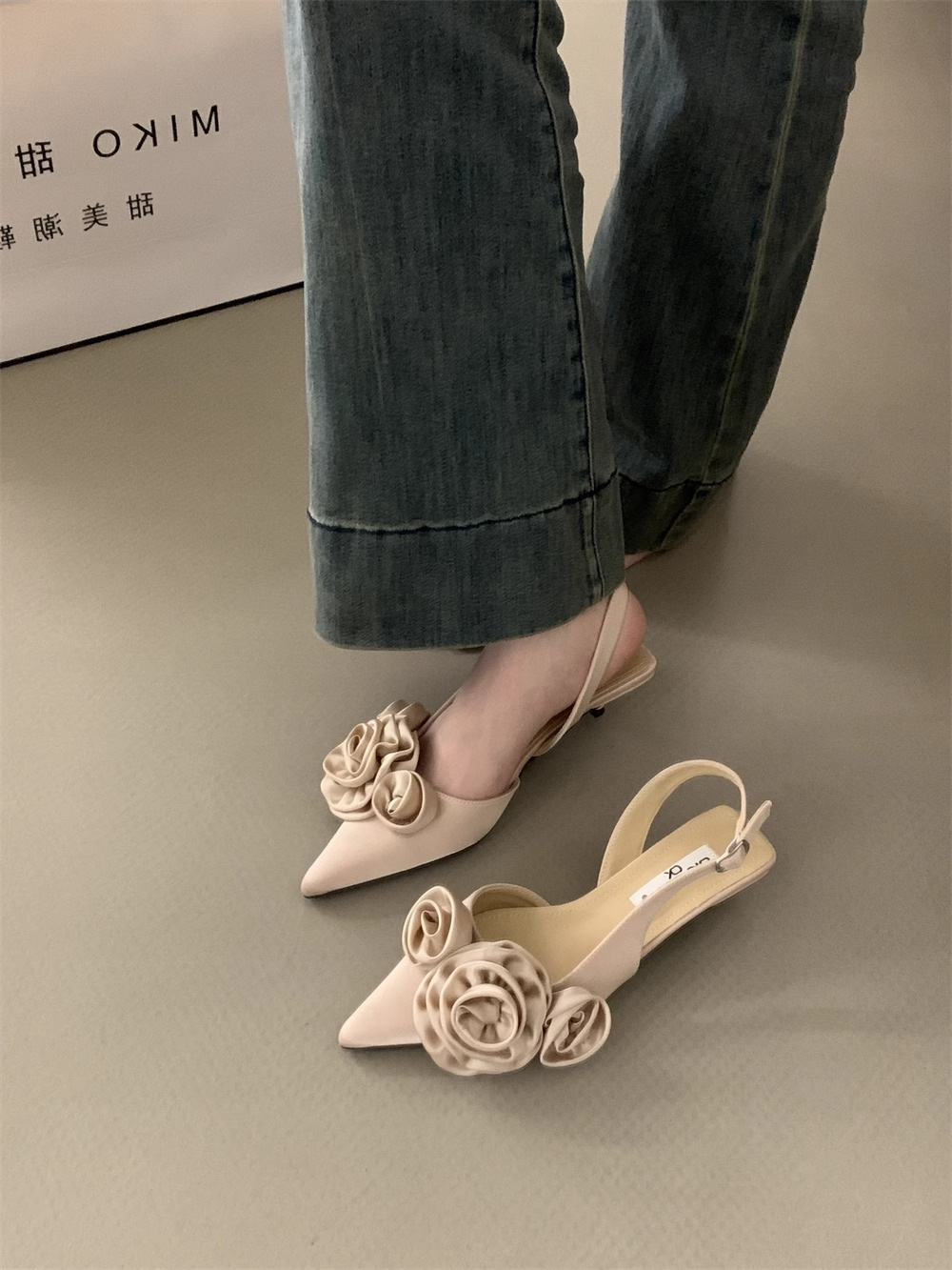 2025 new spring and summer pointy flower sandal fairy shoes socialite party shoes all dress shoes