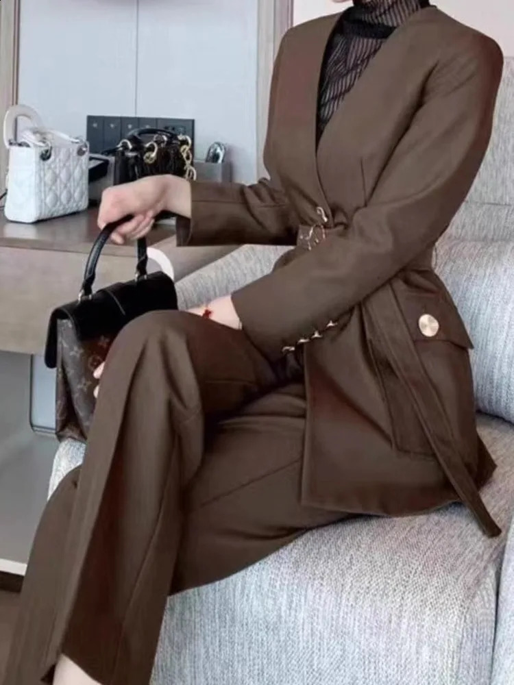 BJTZ 2025 Light Mature And Capable Temperament Womens Clothing High-end Coffee Color Suit Professional Commuting Two-piece Set 250206