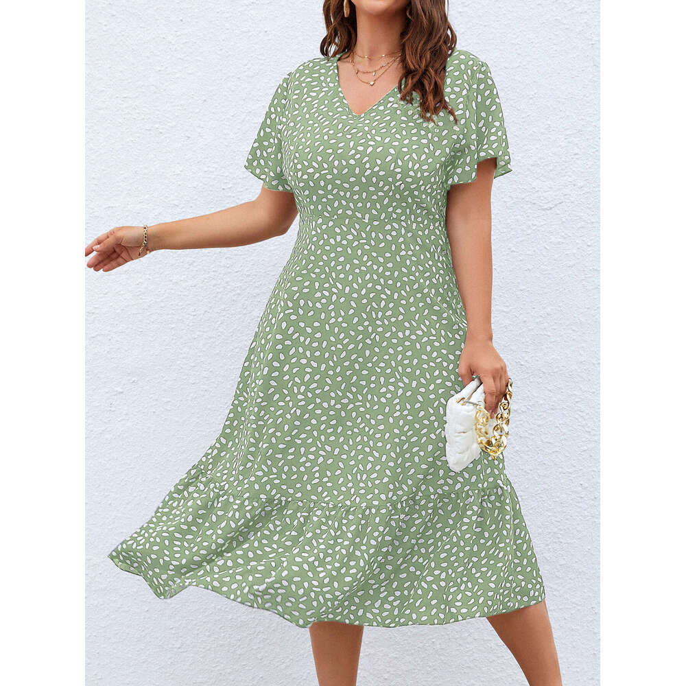 Large size women's summer vintage V-neck European and American elegant socialite short sleeved dress 2025 new casual versatile fashion clothing
