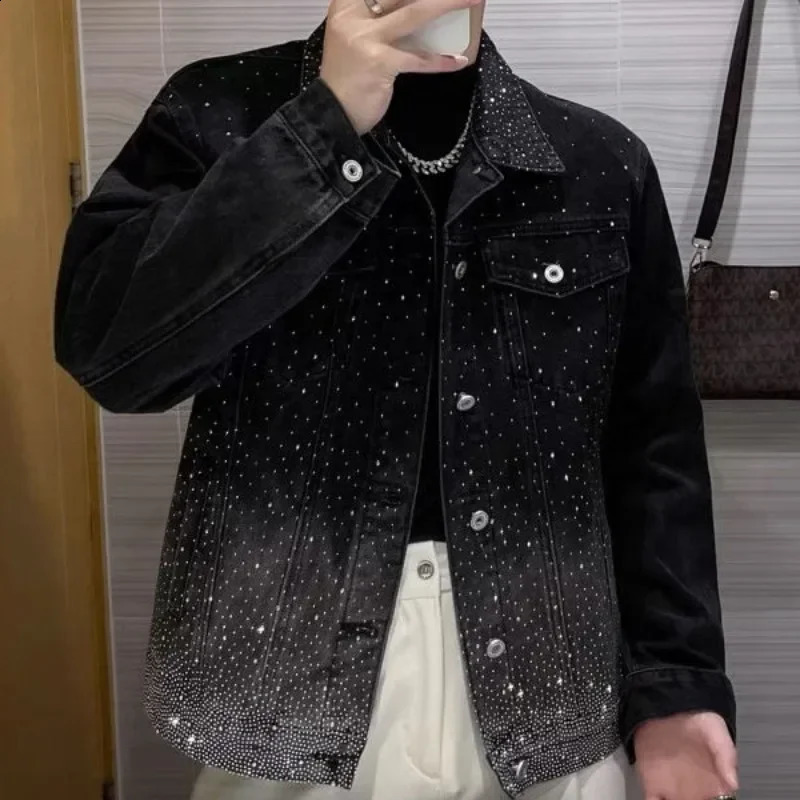 Mens Single-breasted Star-studded Diamond Denim Jacket Turn Down Collar Long Sleeves Versatile Loose Cowboy Jackets Tops 250206