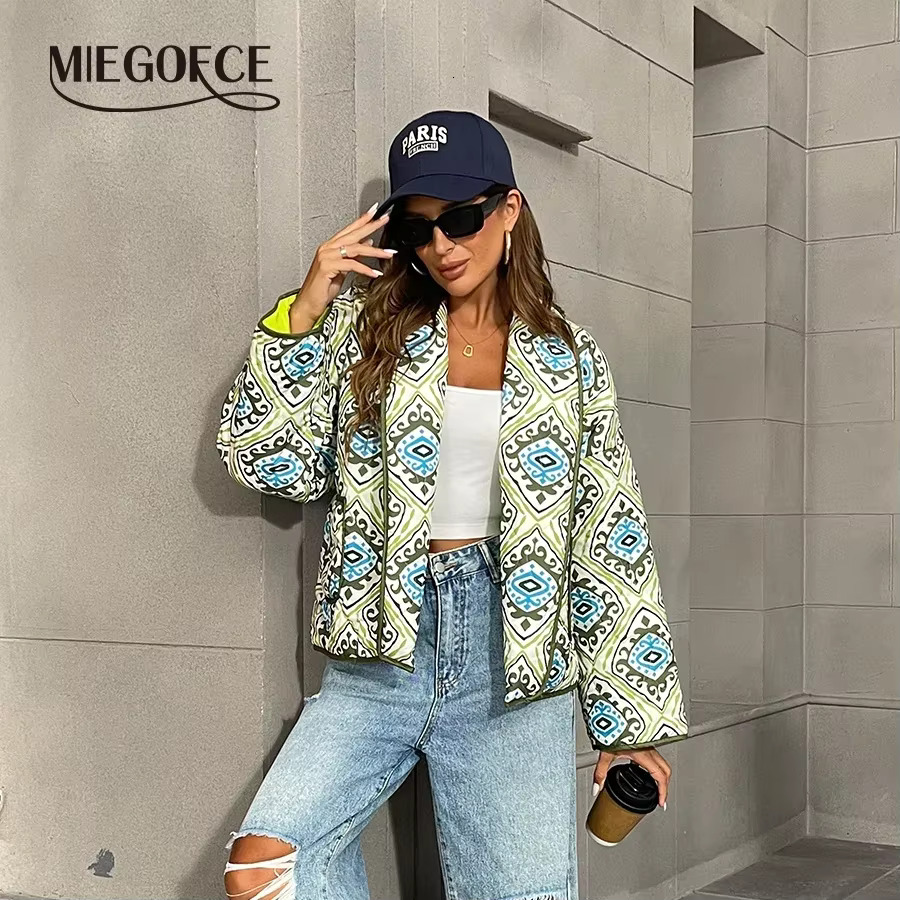 MIEGOFCE Spring Double-Pocketed Outerwear Ral Printed Thickened Quilted Pocket Retro Print Lapel Jacket Women Coat Jj-1696