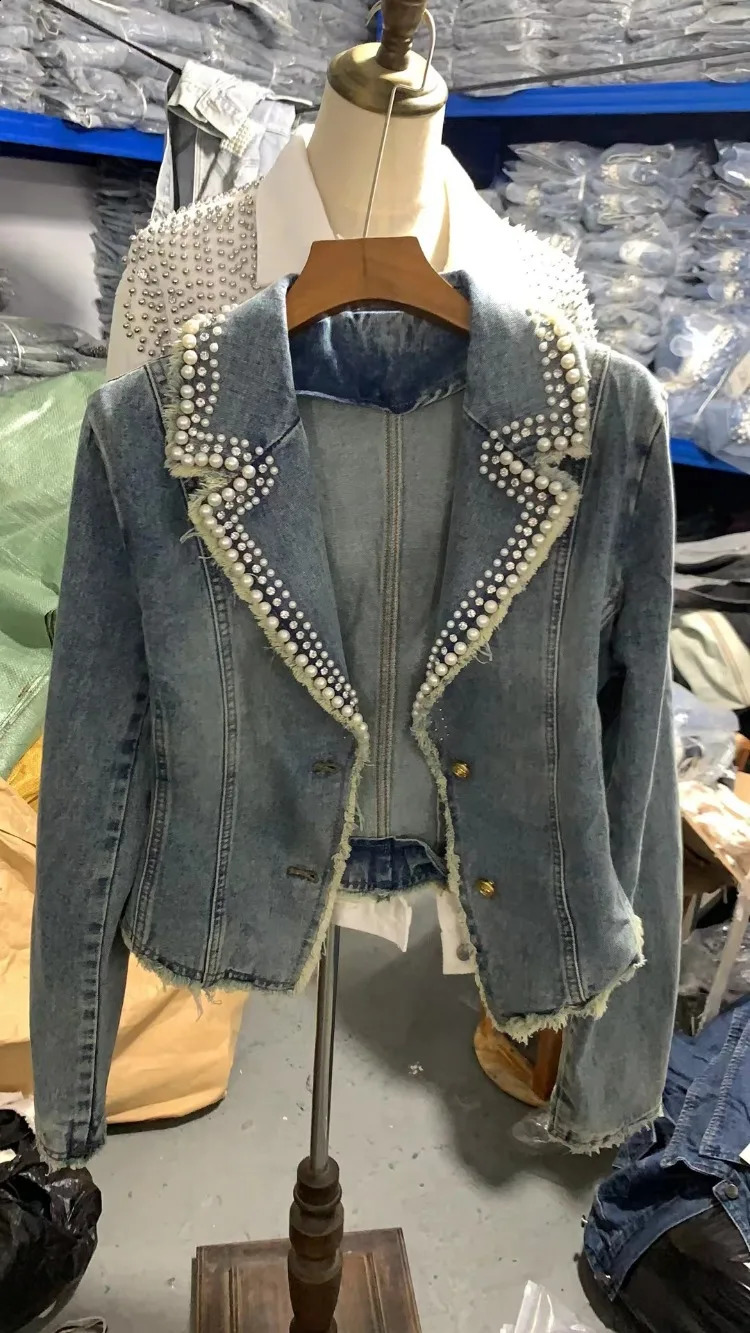Spring Pearl Diamonds Beading Denim Jacket Women Vintage Notched Blue Slim Jeans Coat Female Long Sleeve Short Cow Outerwear 250116