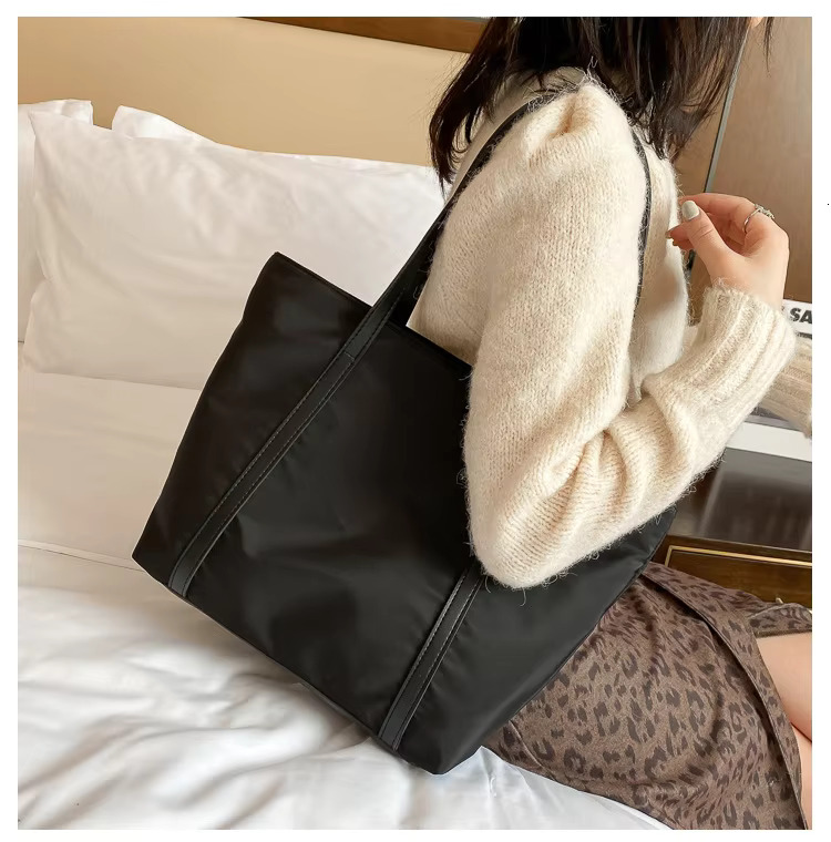 Simple Solid Color Shoulder Bag Handbag Oxford Top-Handle Totes Female Large Capacity Shopping Street Zipper Bags For Women Denim Gender Neutral